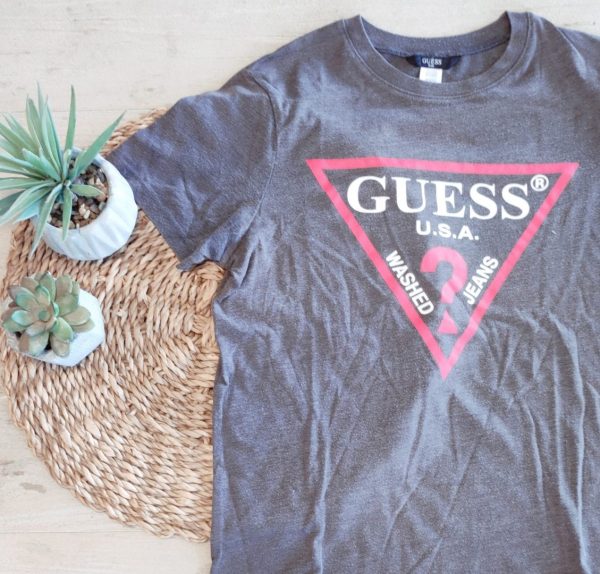 Remera Guess T12