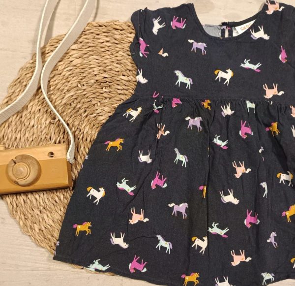 Vestido Cat and jack T3