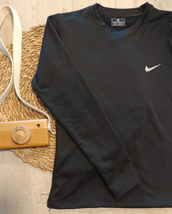 Camiseta termica nueva T12