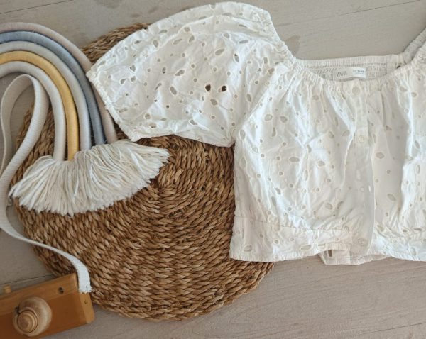 Top broderie Zara T11-12
