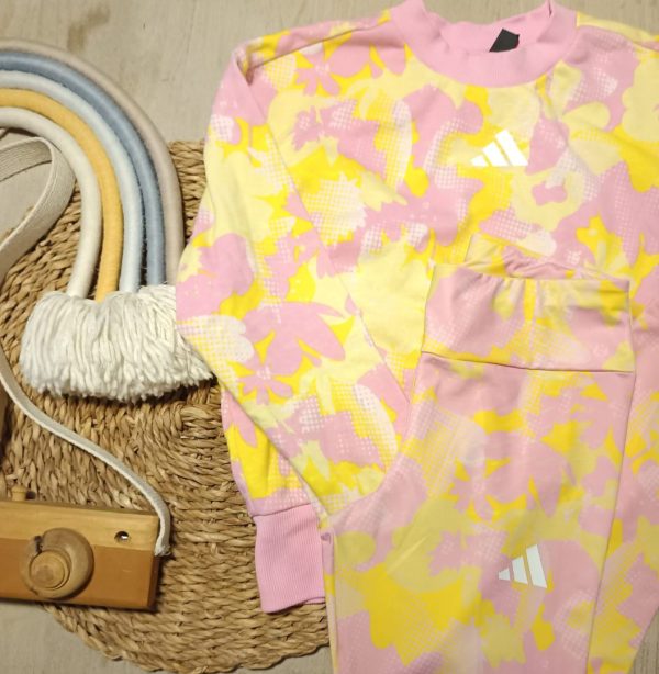 Conjunto Adidas T12 (como nuevo)